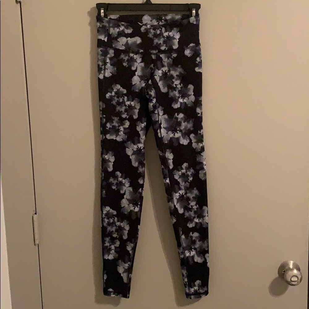 Floral patterned leggings